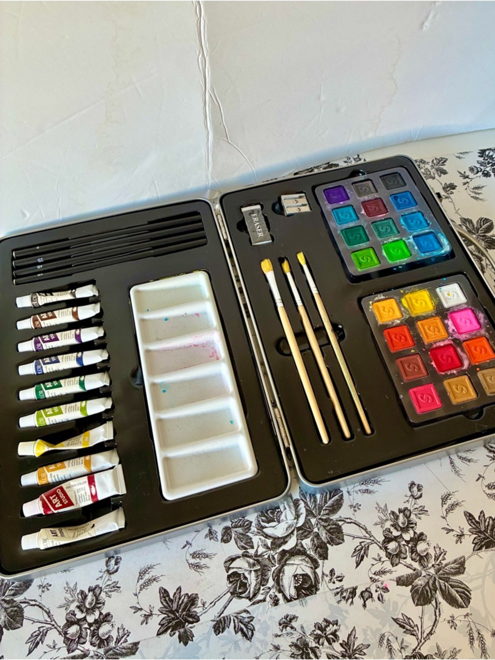 Watercolor Paint Set with Brushes and Palette